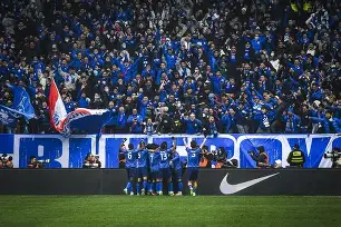 乐鱼体育登陆入口-上海申花的队员