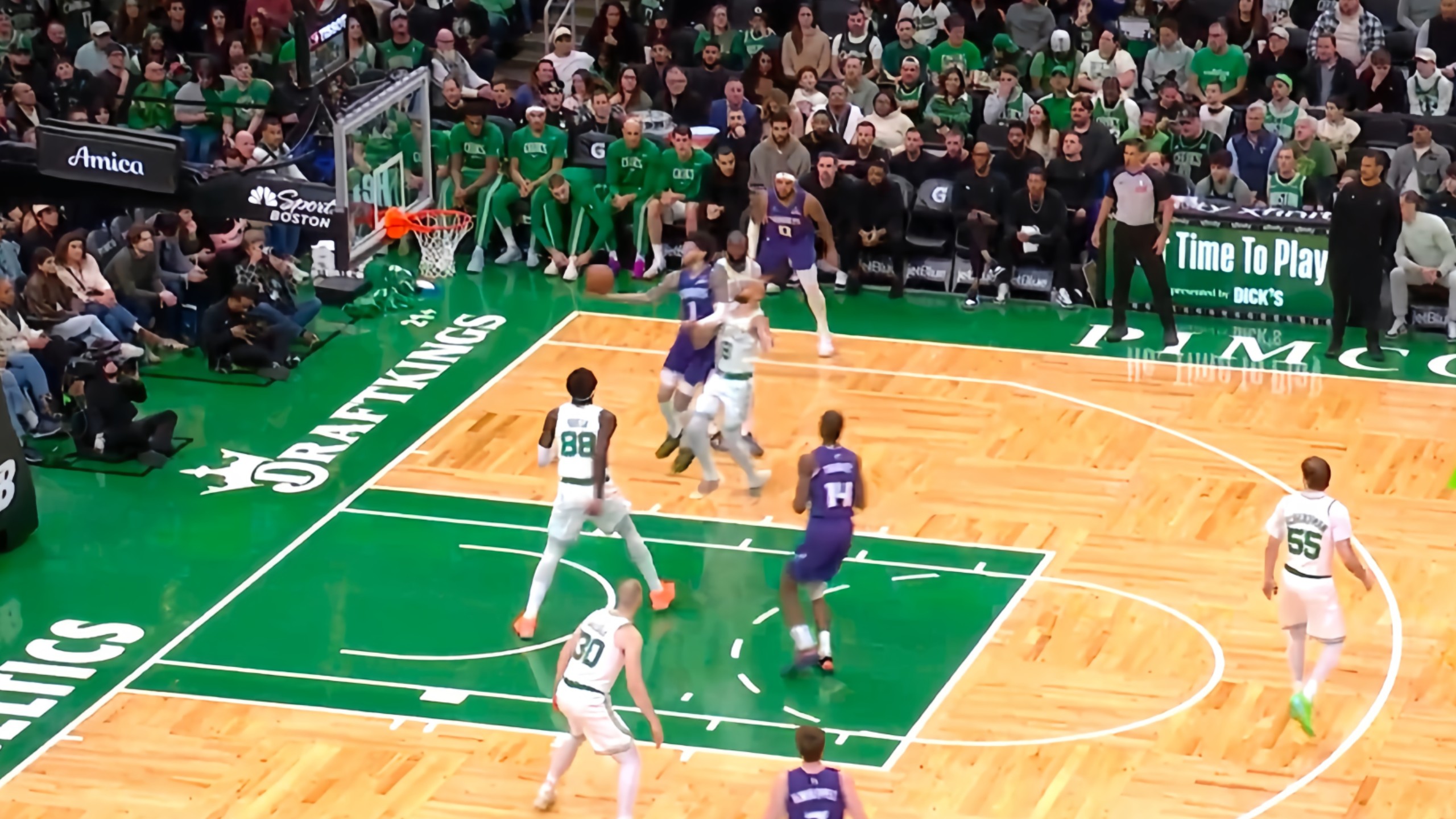 凯尔特人客场大胜,实现胜利保持连胜吗